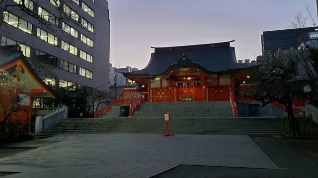 東京の活気の中心：パワースポットとして人気の花園神社